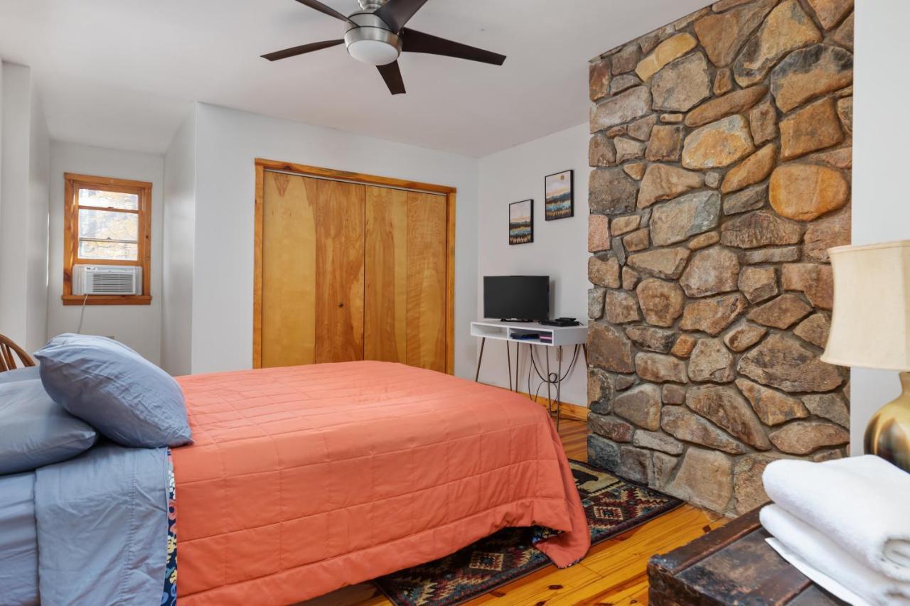 Sleepy Hollow 5Br Cabin - National Park 7 Min, Hot Tub, Fire Pit, Sleeps 12 Luray Bagian luar foto