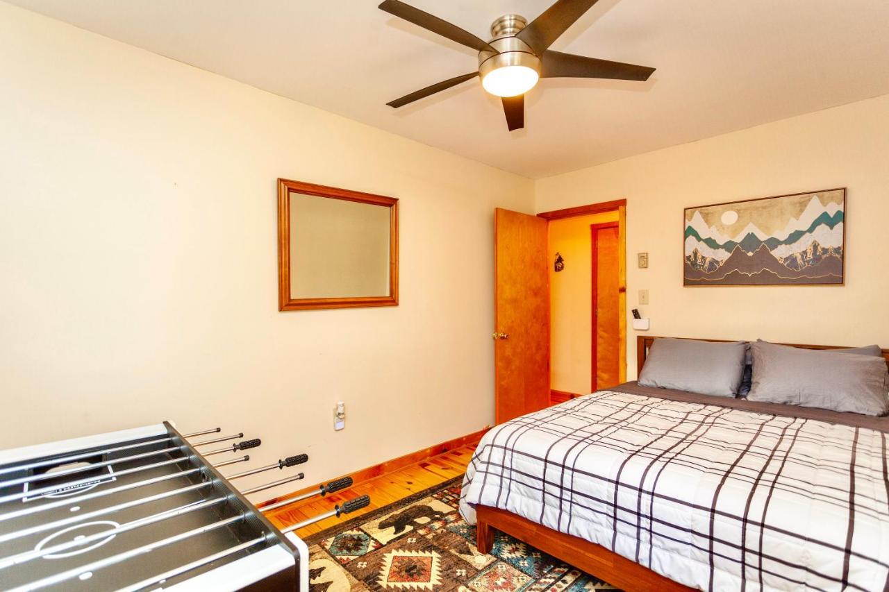 Sleepy Hollow 5Br Cabin - National Park 7 Min, Hot Tub, Fire Pit, Sleeps 12 Luray Bagian luar foto