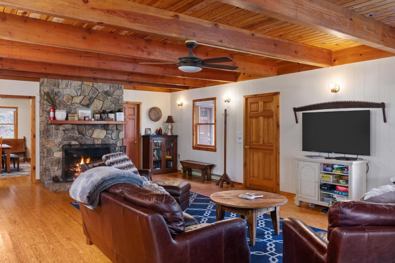Sleepy Hollow 5Br Cabin - National Park 7 Min, Hot Tub, Fire Pit, Sleeps 12 Luray Bagian luar foto