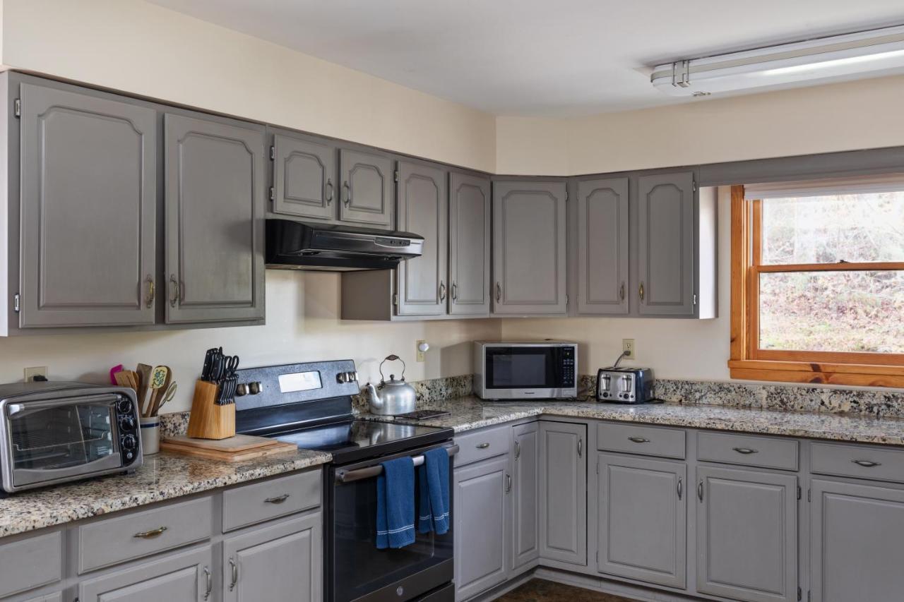 Sleepy Hollow 5Br Cabin - National Park 7 Min, Hot Tub, Fire Pit, Sleeps 12 Luray Bagian luar foto